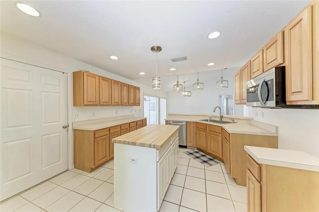 515 75th Street NW Bradenton FL 34209