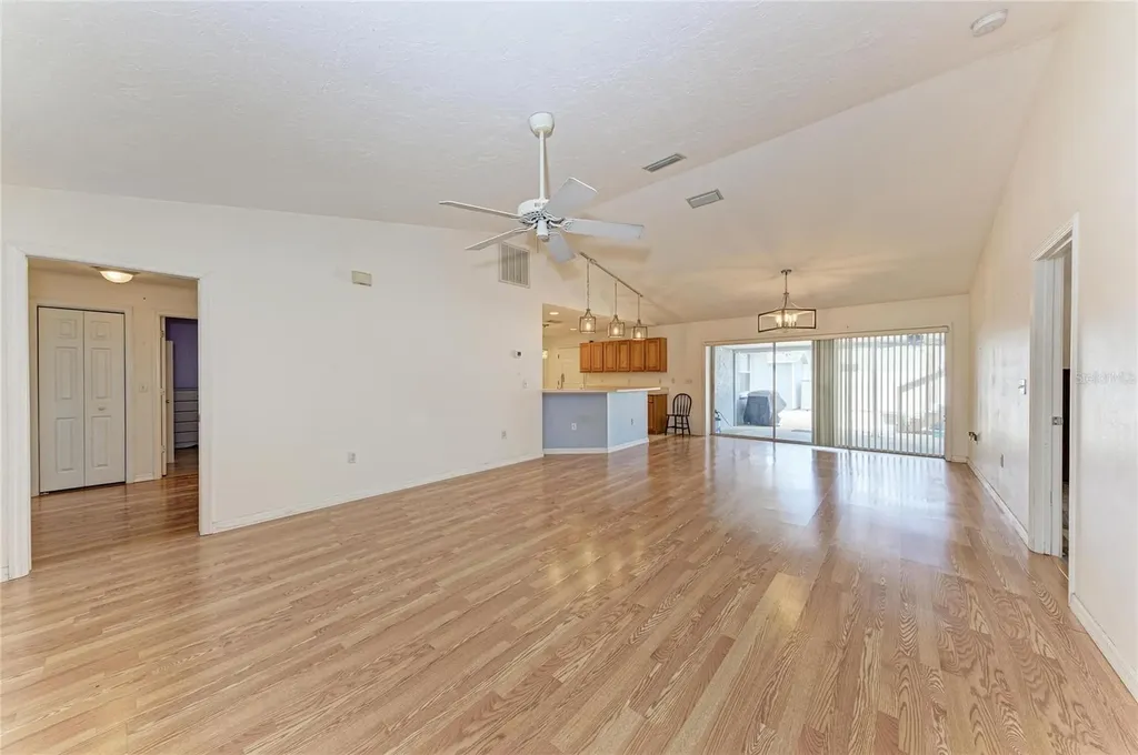 515 75th Street NW Bradenton FL 34209