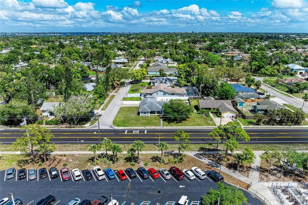 515 75th Street NW Bradenton FL 34209