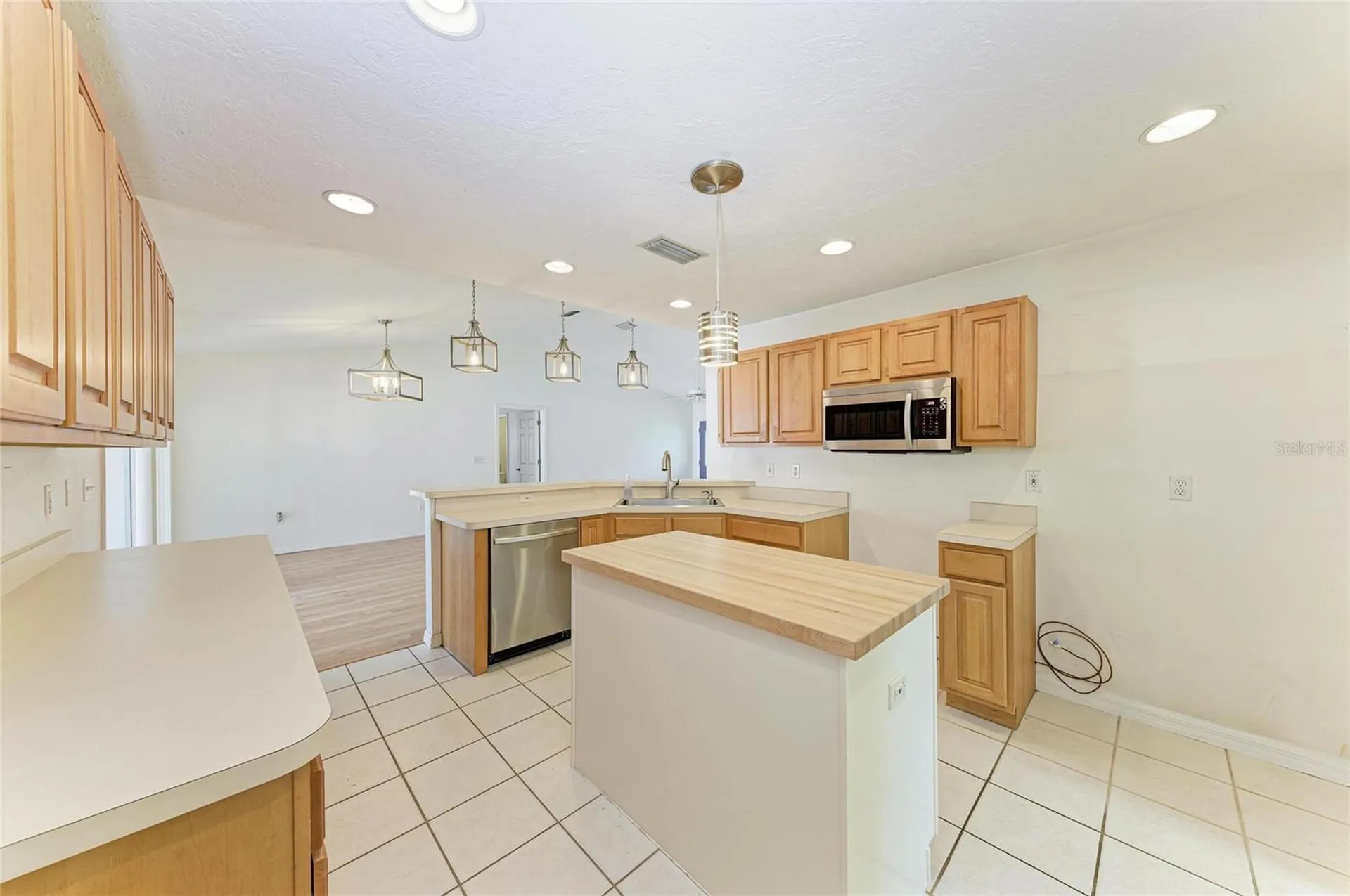 515 75th Street NW Bradenton FL 34209
