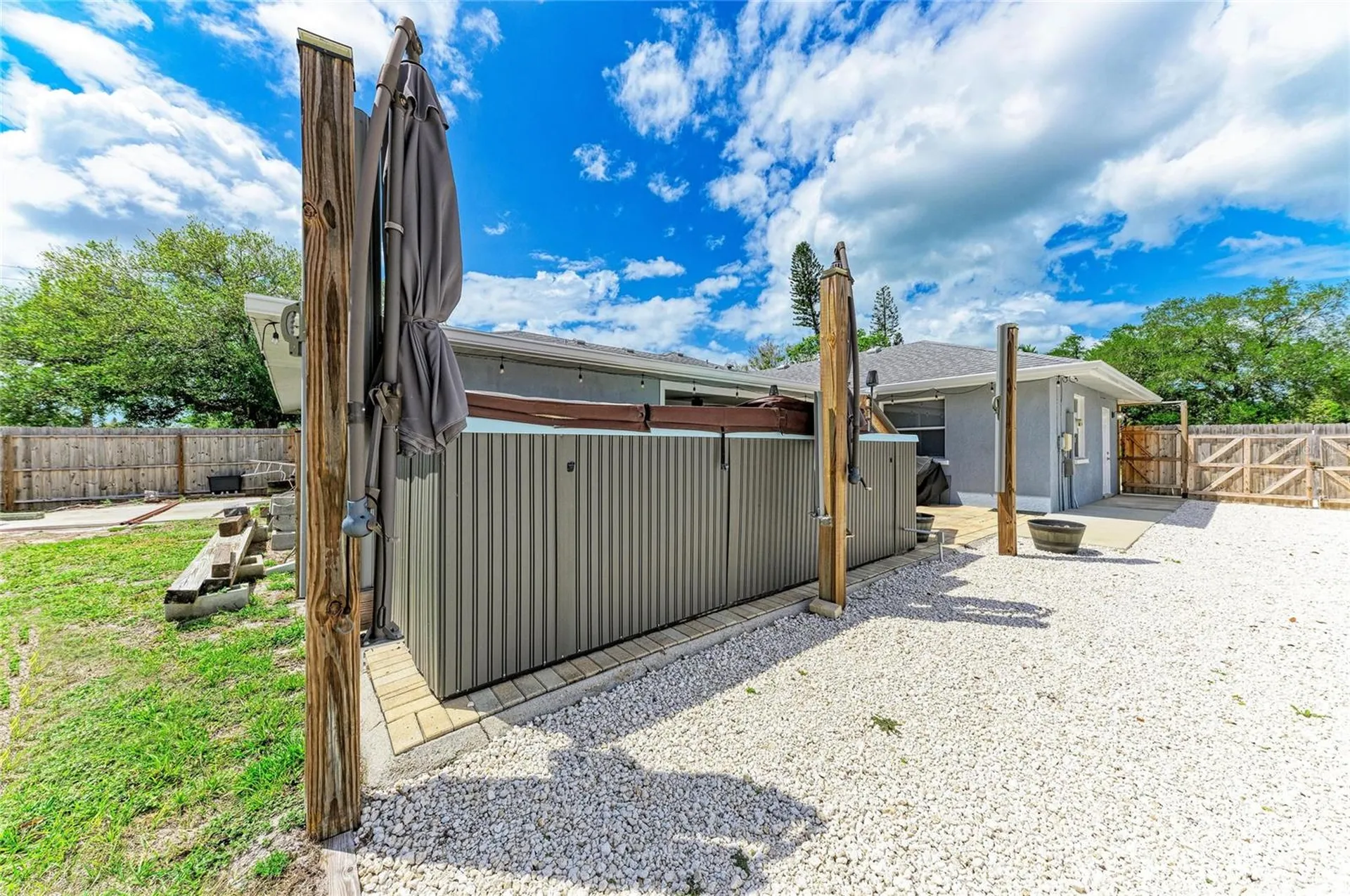 515 75th Street NW Bradenton FL 34209