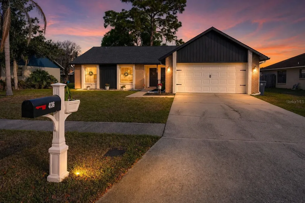 4136 Spring Way Circle Valrico FL 33596