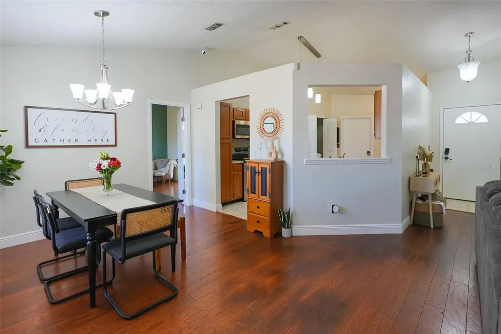 4136 Spring Way Circle Valrico FL 33596
