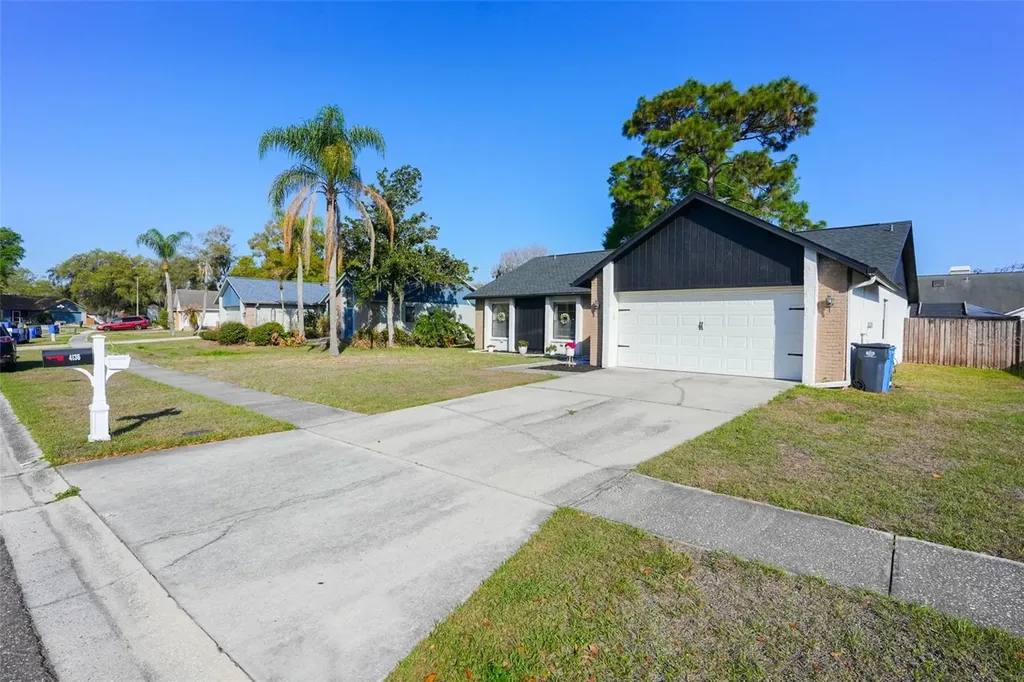 4136 Spring Way Circle Valrico FL 33596