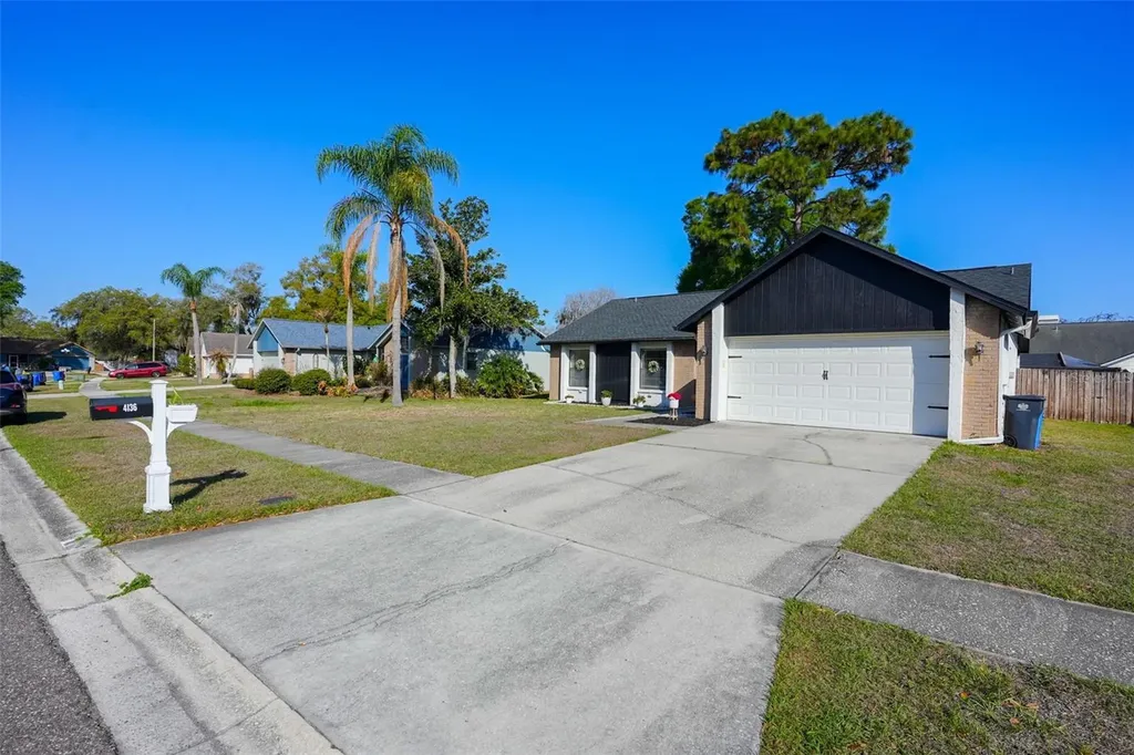 4136 Spring Way Circle Valrico FL 33596