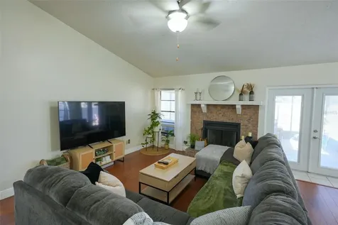 4136 Spring Way Circle Valrico FL 33596