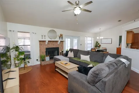 4136 Spring Way Circle Valrico FL 33596