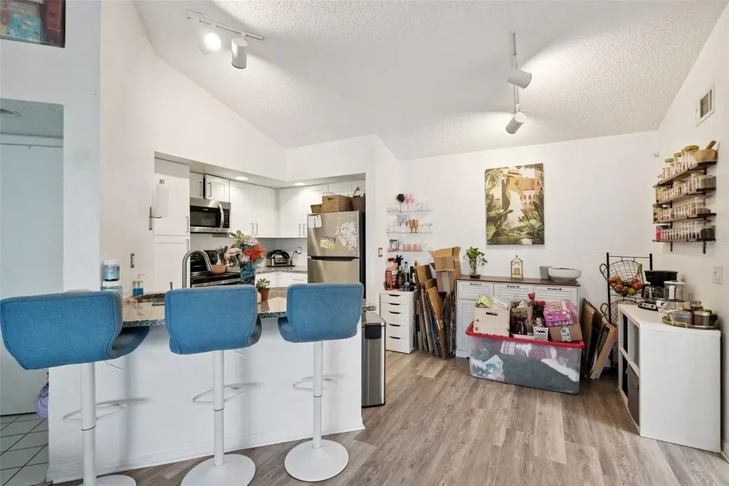 4642 Commander Drive Orlando FL 32822