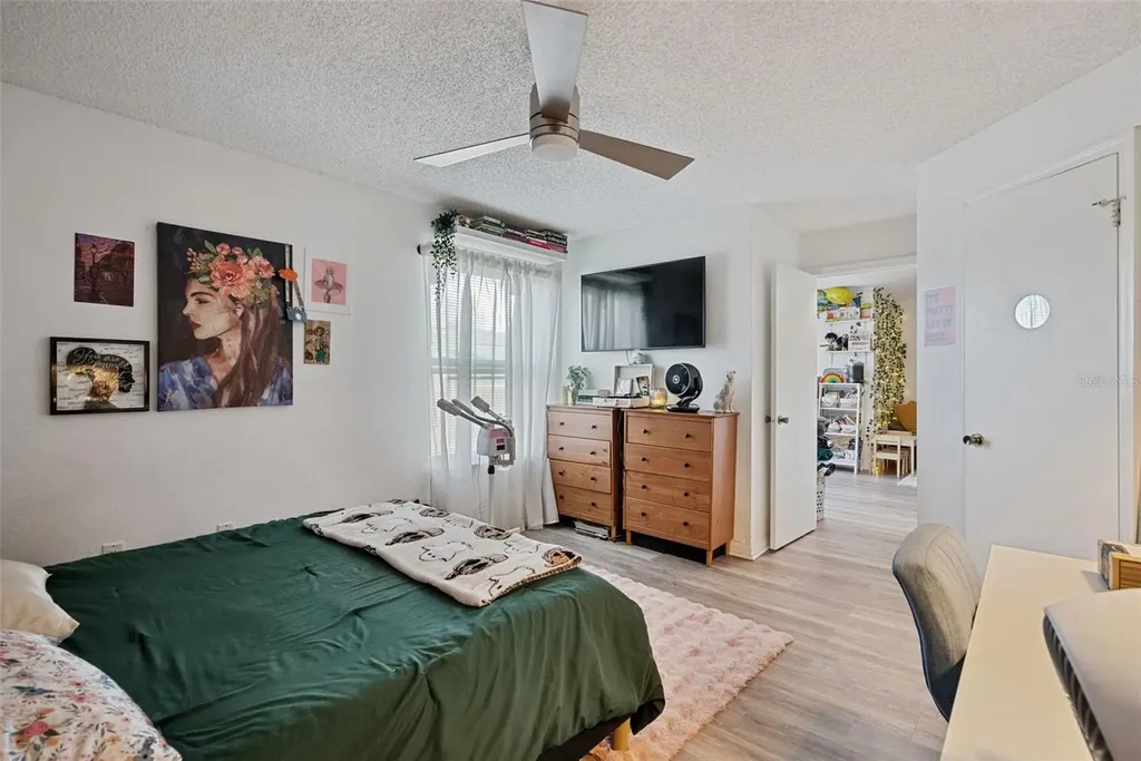 4642 Commander Drive Orlando FL 32822