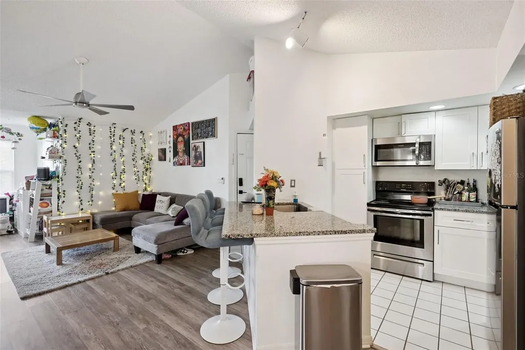 4642 Commander Drive Orlando FL 32822
