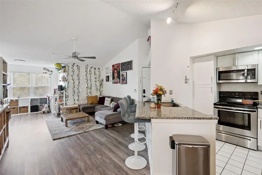 4642 Commander Drive Orlando FL 32822