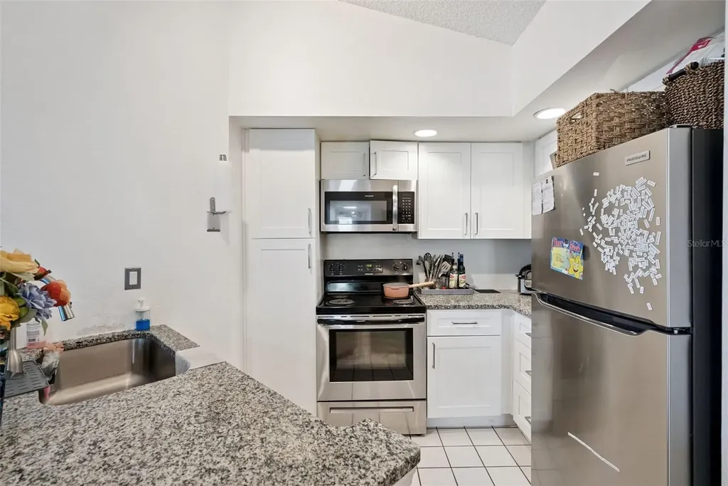 4642 Commander Drive Orlando FL 32822