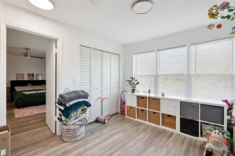 4642 Commander Drive Orlando FL 32822