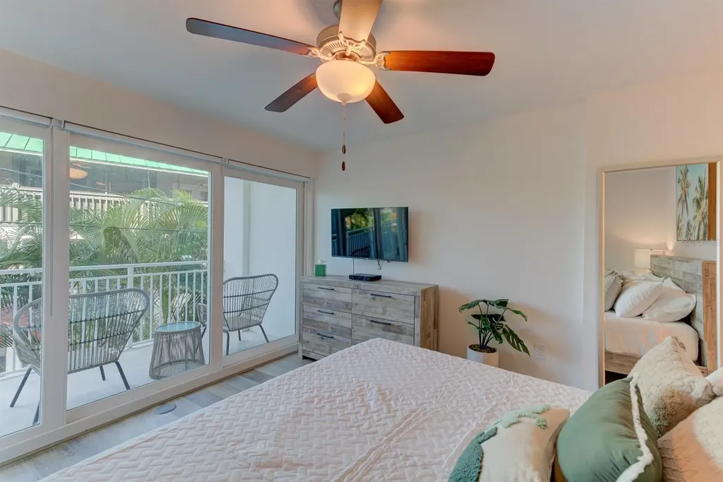 15305 1st Street E Madeira Beach FL 33708