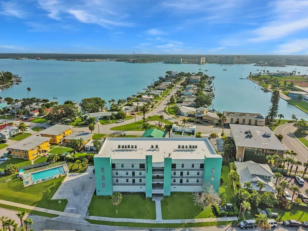 15305 1st Street E Madeira Beach FL 33708