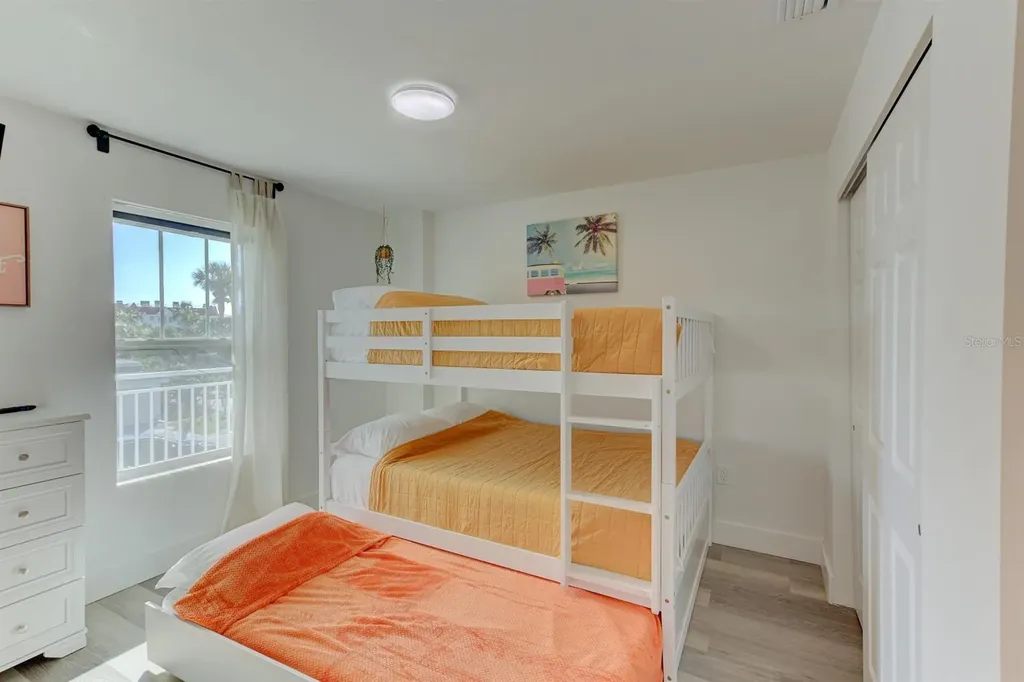 15305 1st Street E Madeira Beach FL 33708