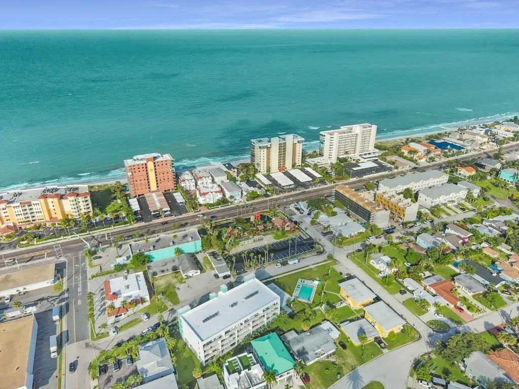 15305 1st Street E Madeira Beach FL 33708