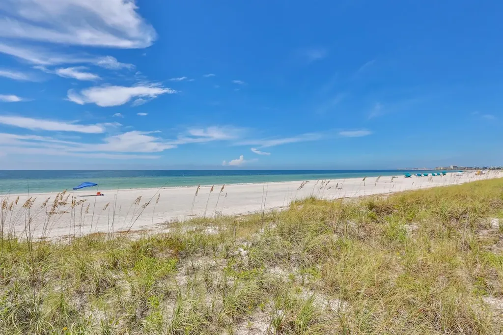 15305 1st Street E Madeira Beach FL 33708