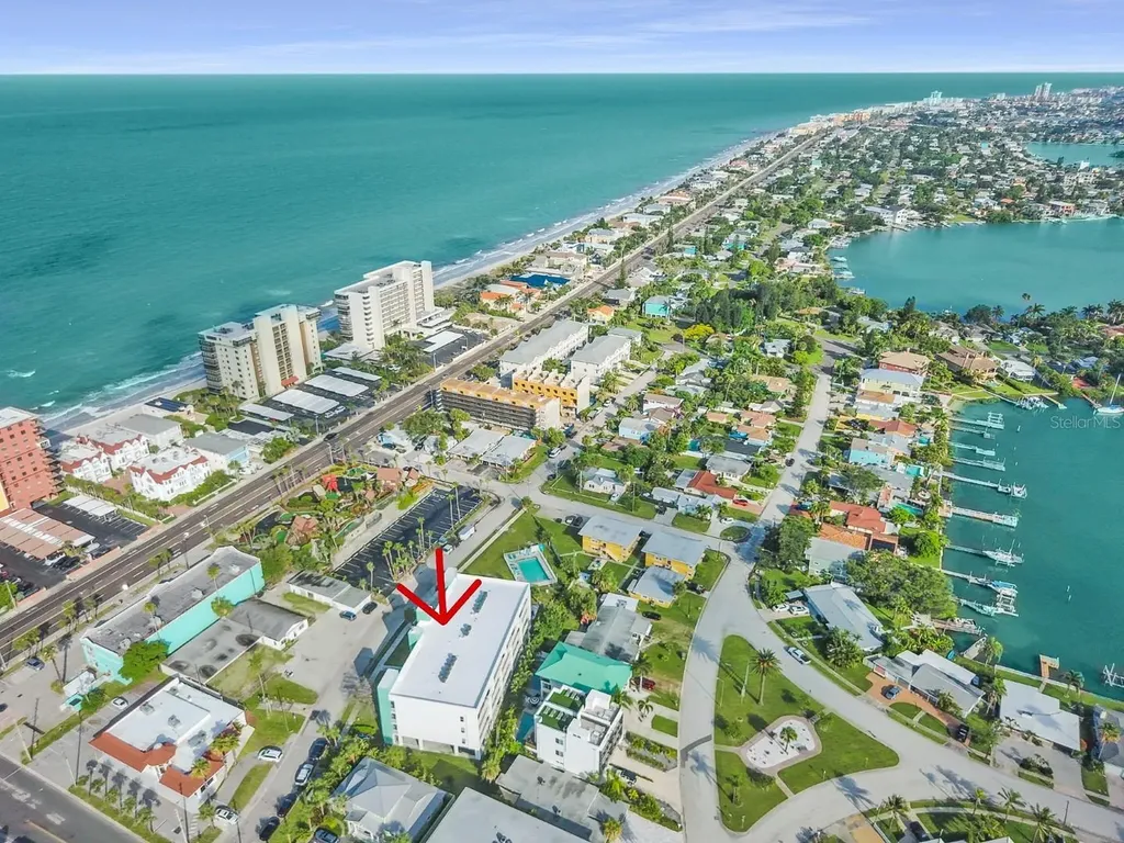 15305 1st Street E Madeira Beach FL 33708