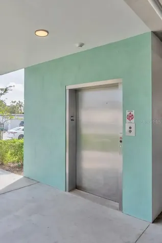 15305 1st Street E Madeira Beach FL 33708