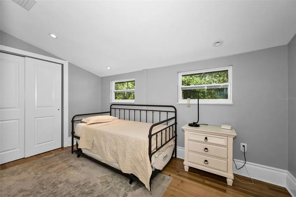 133 N Pinellas Avenue Tarpon Springs FL 34689