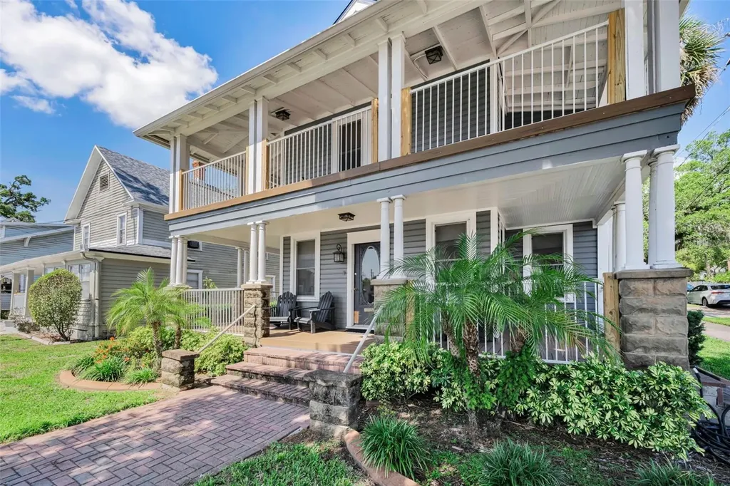 133 N Pinellas Avenue Tarpon Springs FL 34689