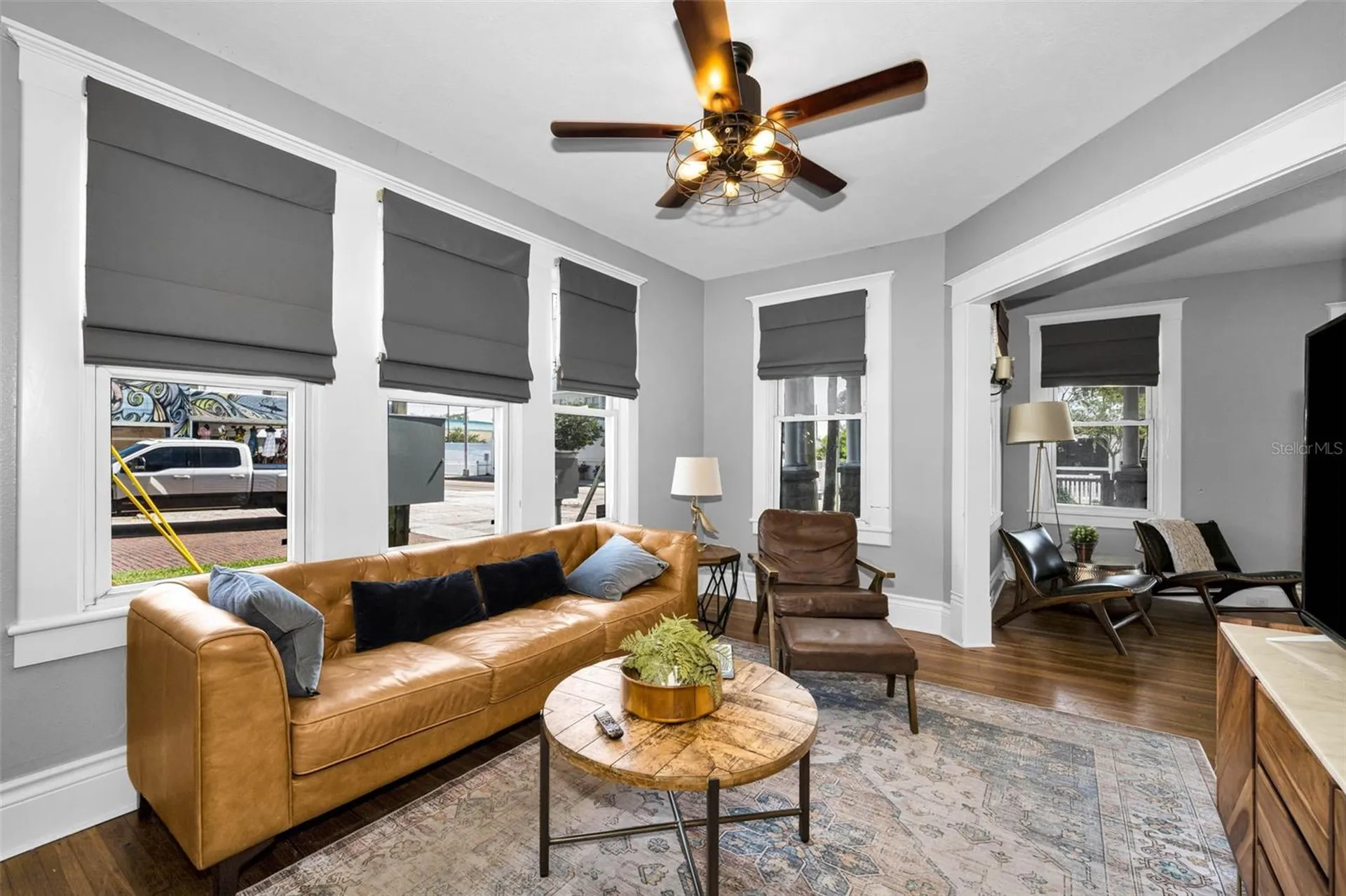 133 N Pinellas Avenue Tarpon Springs FL 34689
