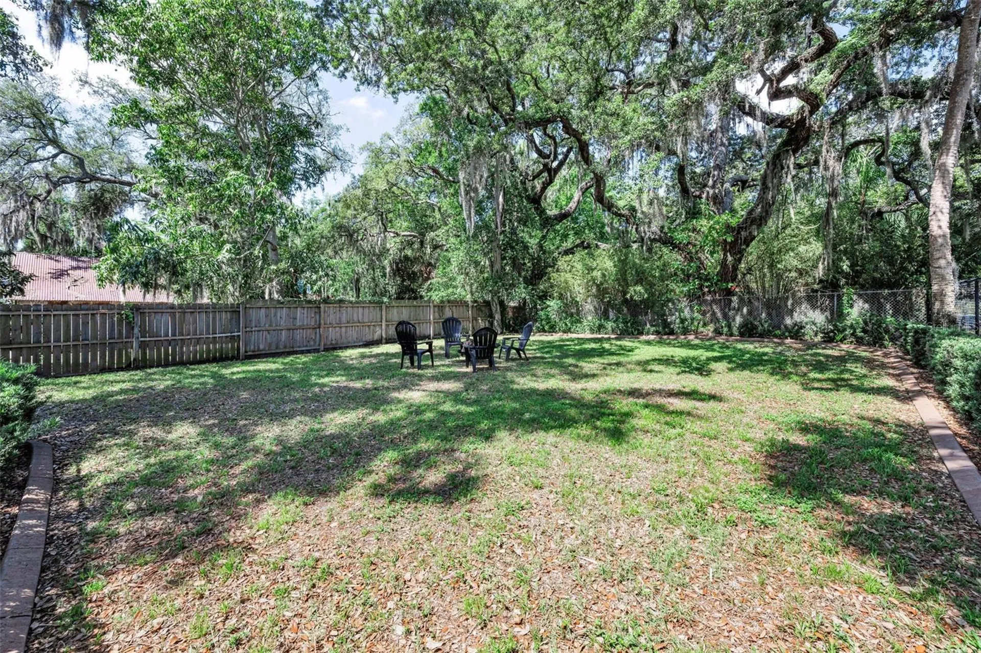 133 N Pinellas Avenue Tarpon Springs FL 34689