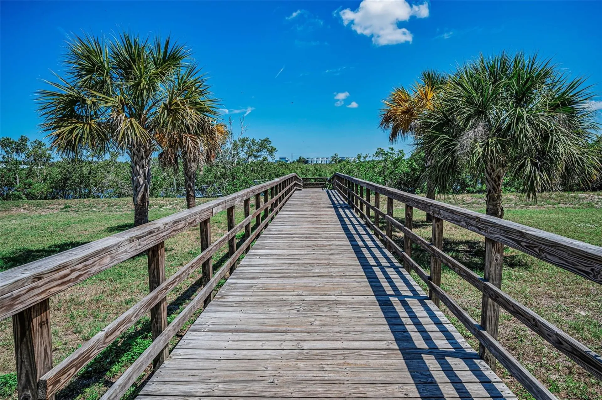 133 N Pinellas Avenue Tarpon Springs FL 34689