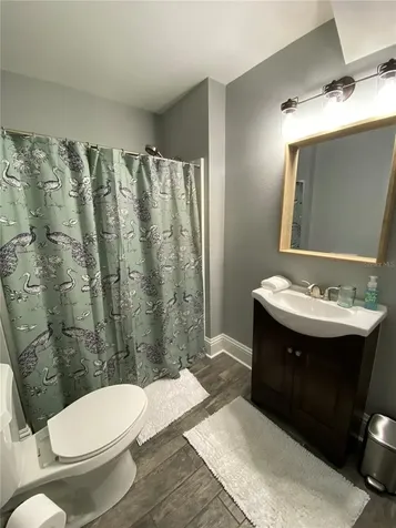 133 N Pinellas Avenue Tarpon Springs FL 34689