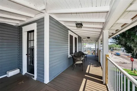133 N Pinellas Avenue Tarpon Springs FL 34689