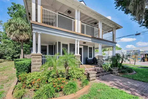 133 N Pinellas Avenue Tarpon Springs FL 34689