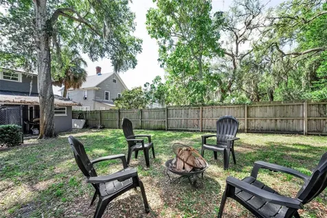 133 N Pinellas Avenue Tarpon Springs FL 34689