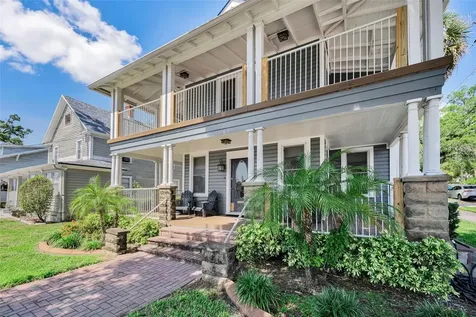 133 N Pinellas Avenue Tarpon Springs FL 34689