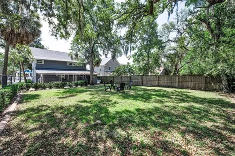 133 N Pinellas Avenue Tarpon Springs FL 34689