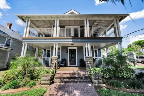 133 N Pinellas Avenue Tarpon Springs FL 34689