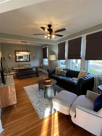133 N Pinellas Avenue Tarpon Springs FL 34689