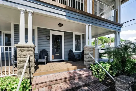 133 N Pinellas Avenue Tarpon Springs FL 34689