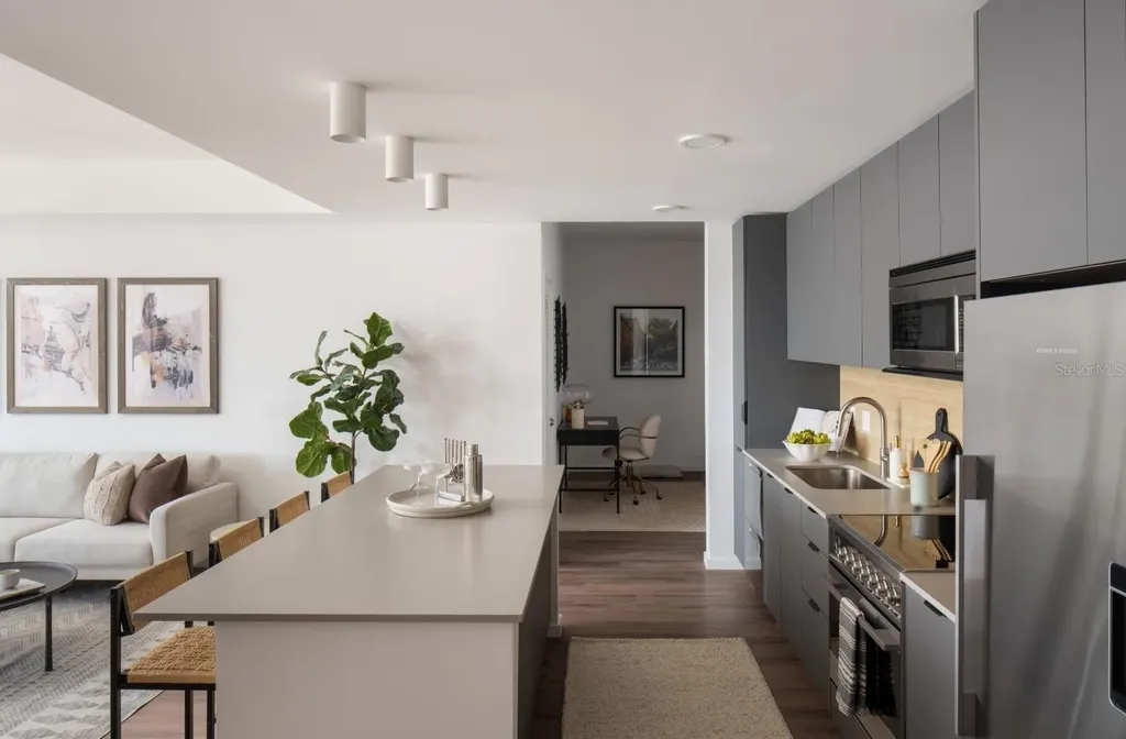 1000 1st Avenue N St Petersburg FL 33705