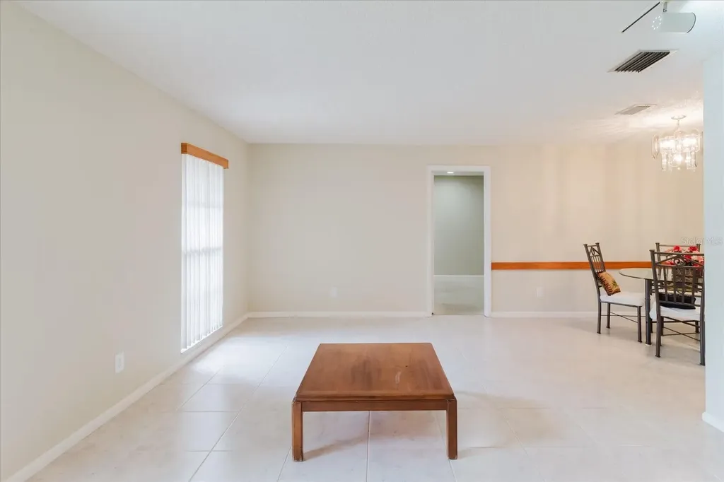 8222 La Serena Drive Tampa FL 33614