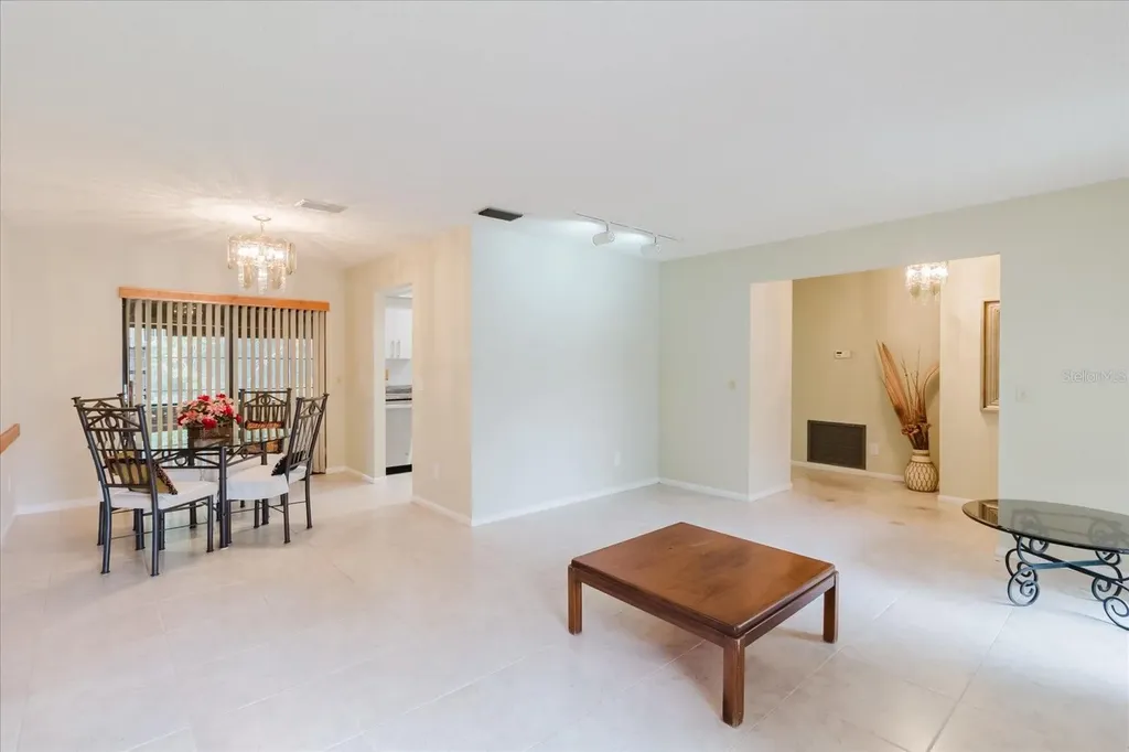 8222 La Serena Drive Tampa FL 33614
