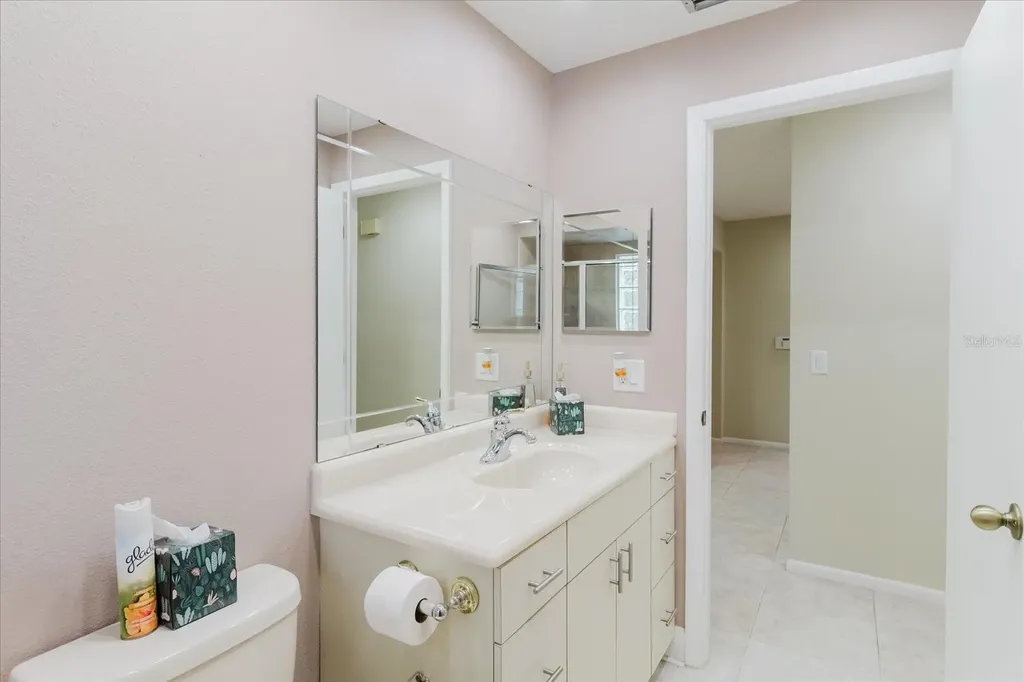 8222 La Serena Drive Tampa FL 33614