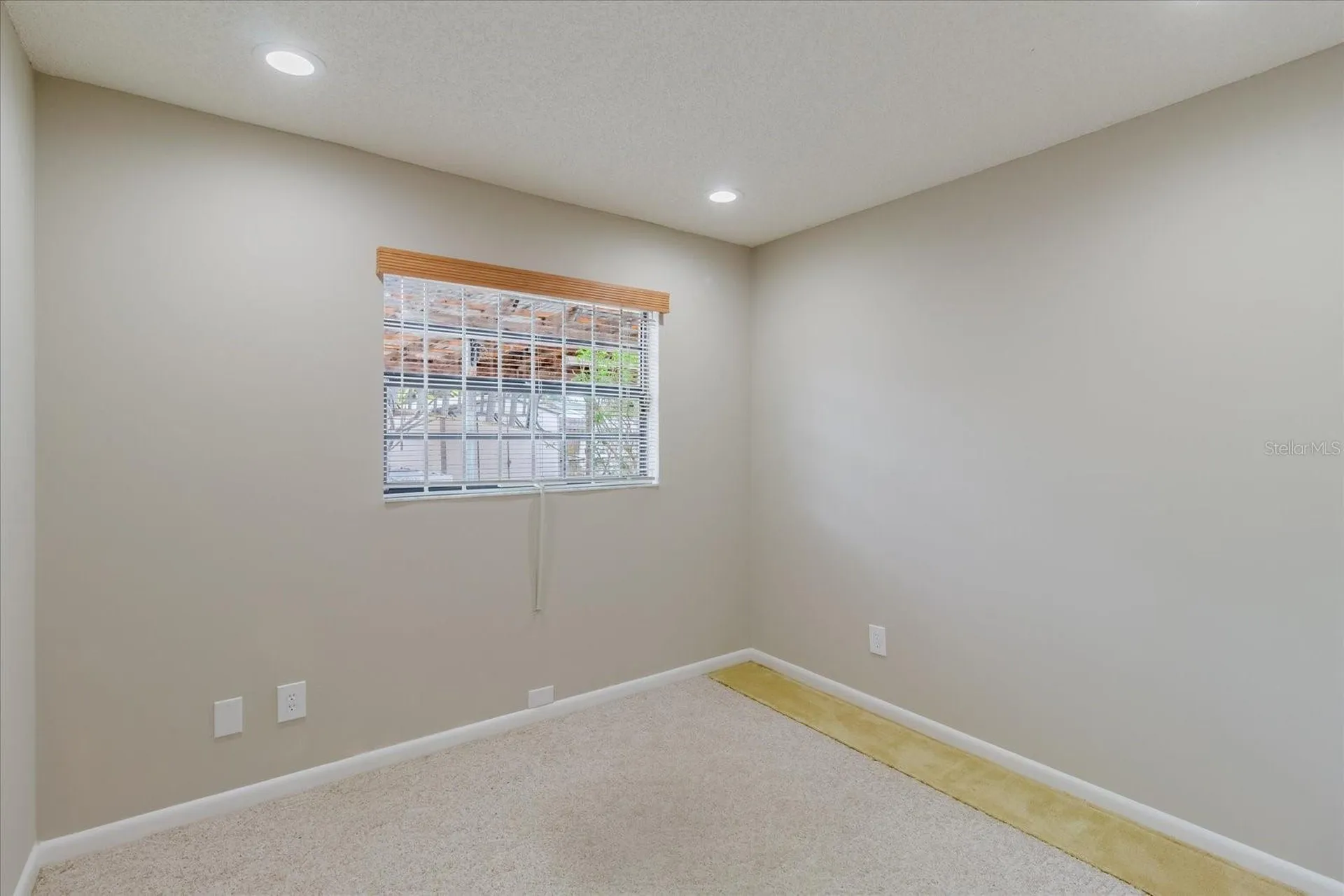 8222 La Serena Drive Tampa FL 33614