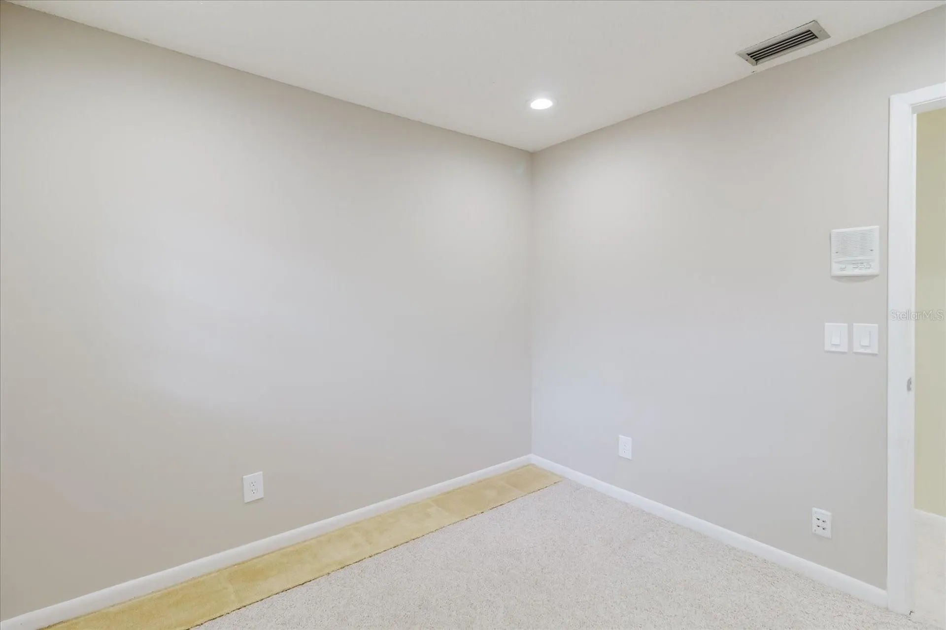 8222 La Serena Drive Tampa FL 33614