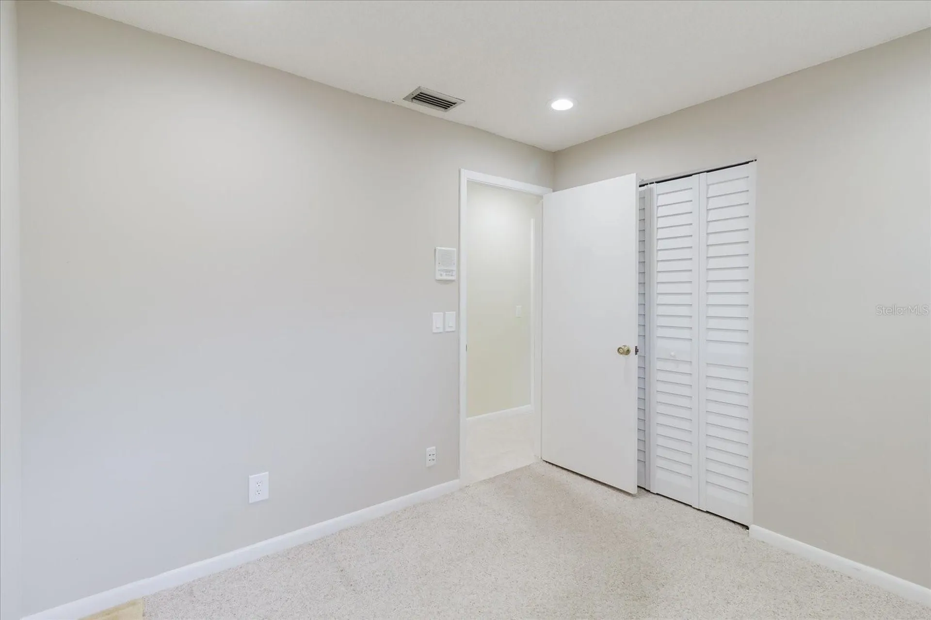 8222 La Serena Drive Tampa FL 33614