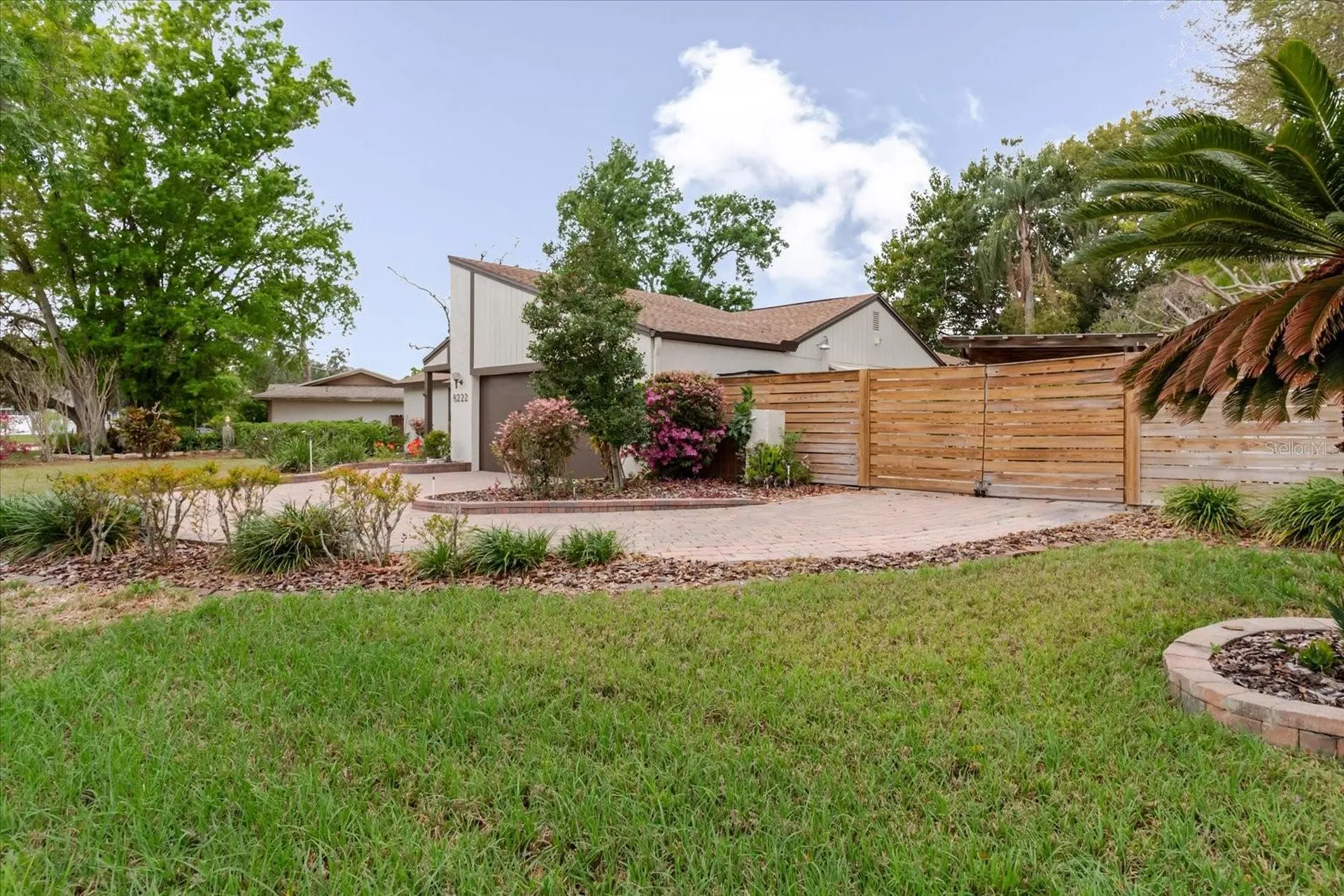 8222 La Serena Drive Tampa FL 33614