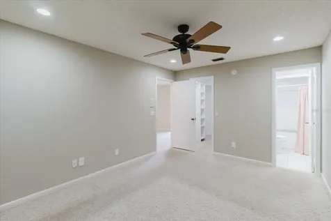 8222 La Serena Drive Tampa FL 33614