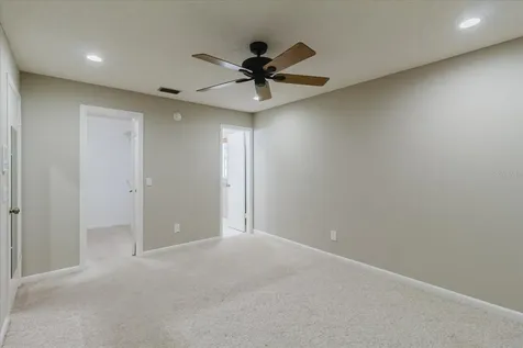 8222 La Serena Drive Tampa FL 33614