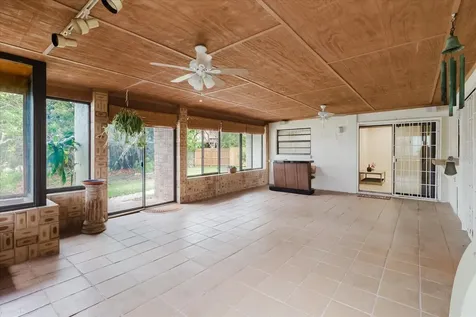 8222 La Serena Drive Tampa FL 33614