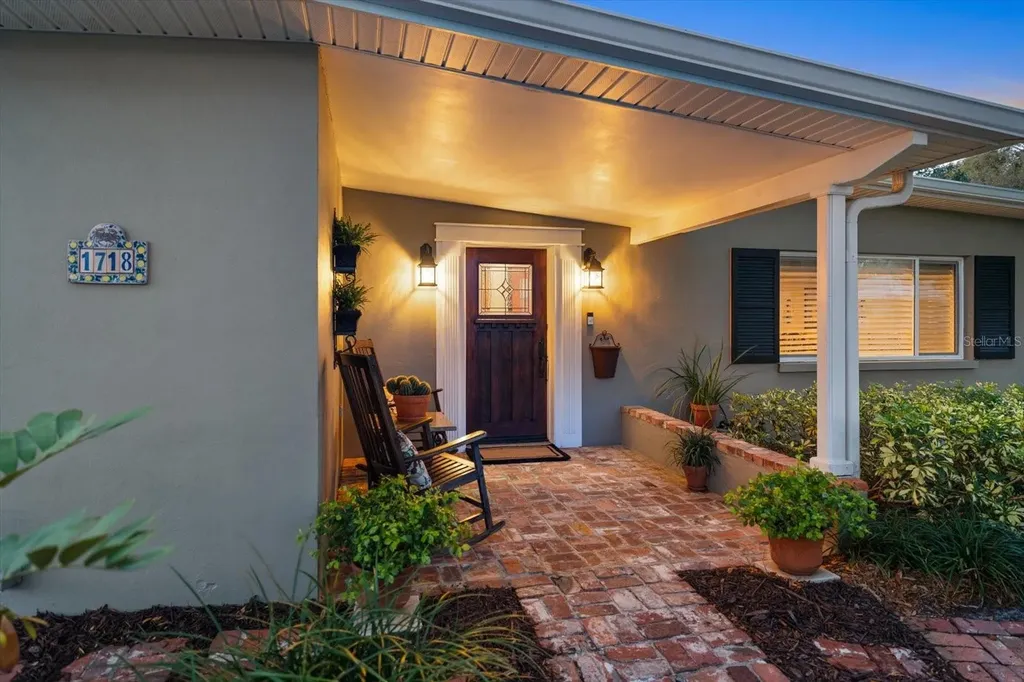 1718 Meredith Lane Belleair FL 33756